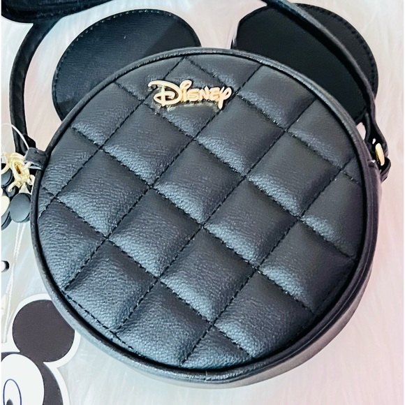 Mickey Mouse Quilted Crossbody - Picture 5 of 5